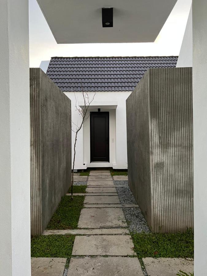 Ezu Isle Langkawi Pool Villa 珍南海滩 外观 照片