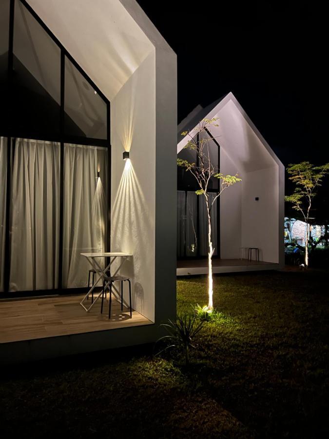 Ezu Isle Langkawi Pool Villa 珍南海滩 外观 照片