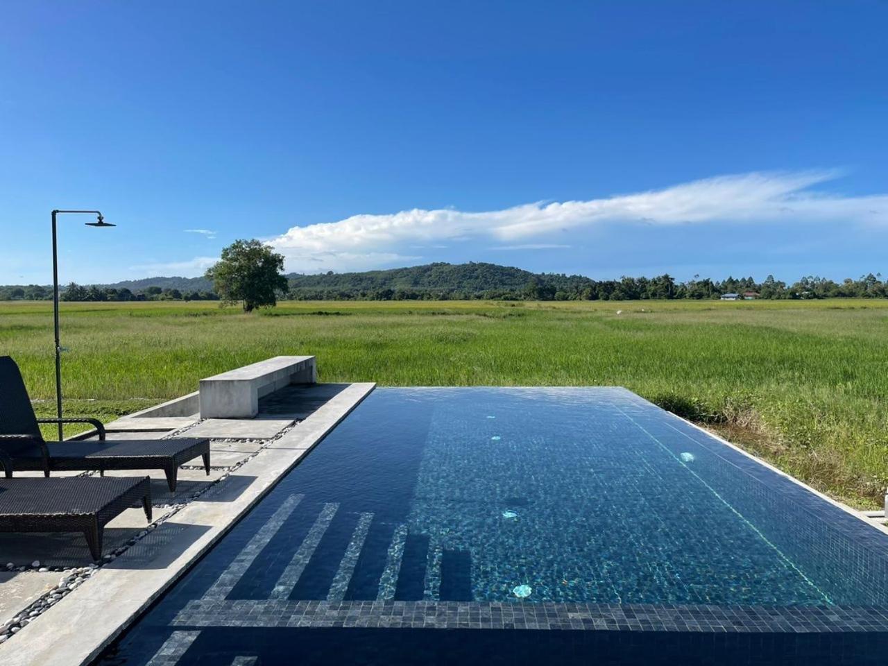Ezu Isle Langkawi Pool Villa 珍南海滩 外观 照片